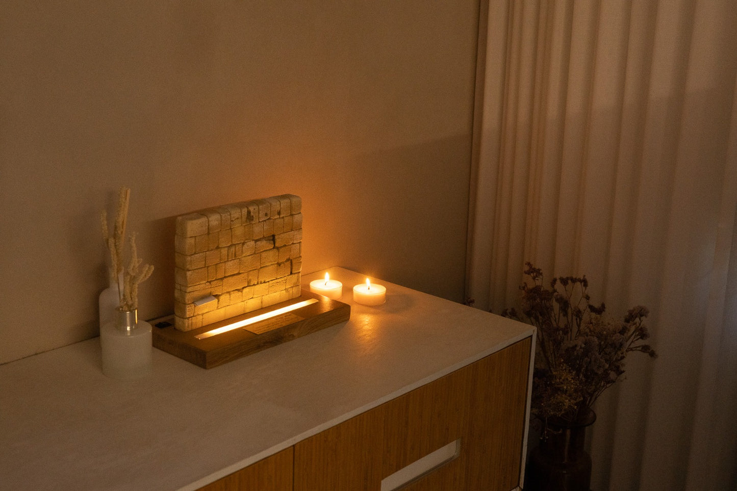 Lighted Kotel Model